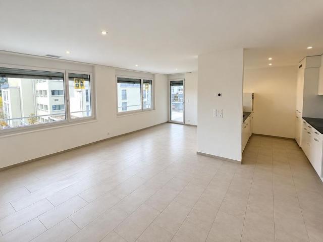 Grosszügige 4.5 Zimmer Gartenwohnung