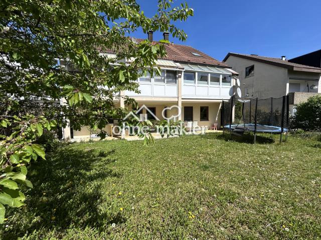 Großzügige 4,5 Zimmer Gartenwohnung mit Einbauküche und überdachter Terrasse