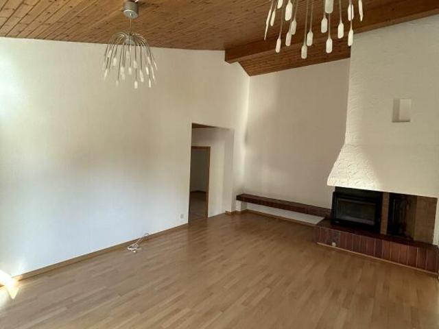 Grosszügige 4.5 Zimmer Wohnung