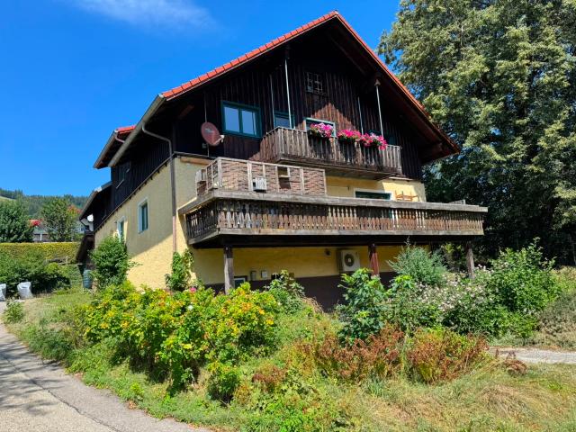 Großzügige 4,5 Zimmer Wohnung im EG mit Süd Balkon in Weitnau
