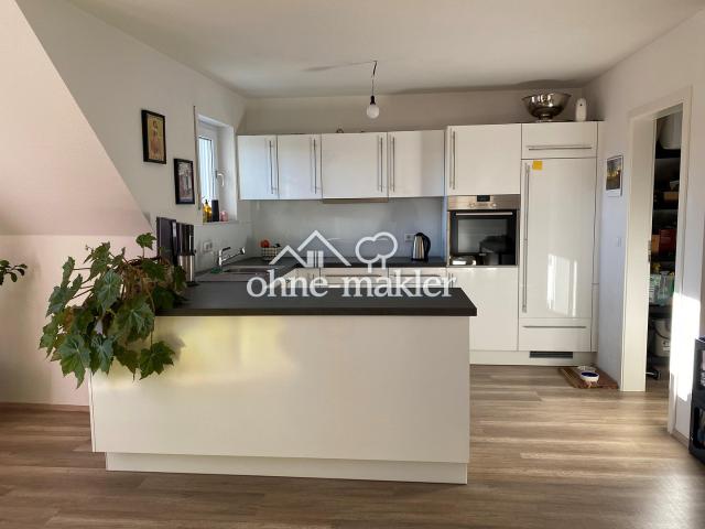 Großzügige 4,5 Zimmer Wohnung in Erlenbach