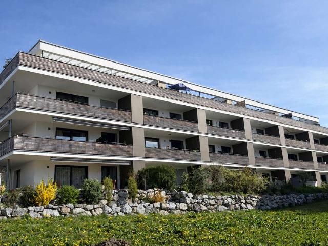Großzügige 4,5 Zimmer Wohnung mit Balkon & Top Ausstattung in zentraler Lage von Ailingen