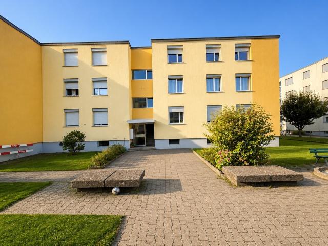 Grosszügige 4.5 Zimmer Wohnung mit Balkon und Bergblick in Thun