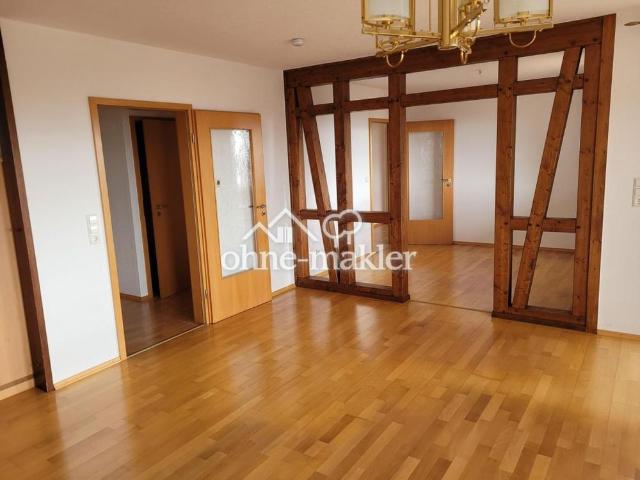 großzügige 4,5 Zimmer Wohnung mit Terrasse und Gemeinschaftsgarten inkl. Außenpool in Grunholz