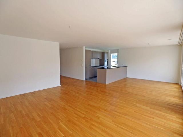 Grosszügige 4.5 Zimmerwohnung in familienfreundlichem Quartier!