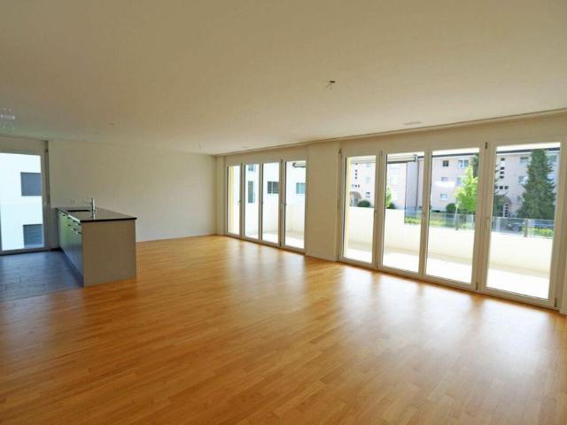 Grosszügige 4.5 Zimmerwohnung in familienfreundlichem Quartier!