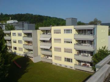 Grosszügige 4.5 Zimmerwohnung mit sanierter Küche und Bad
