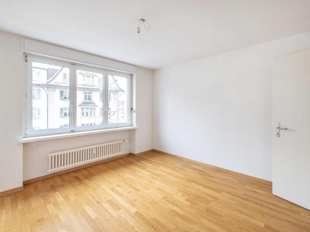 grosszügige 4.5 Zimmerwohnung nahe Stadtzentrum
