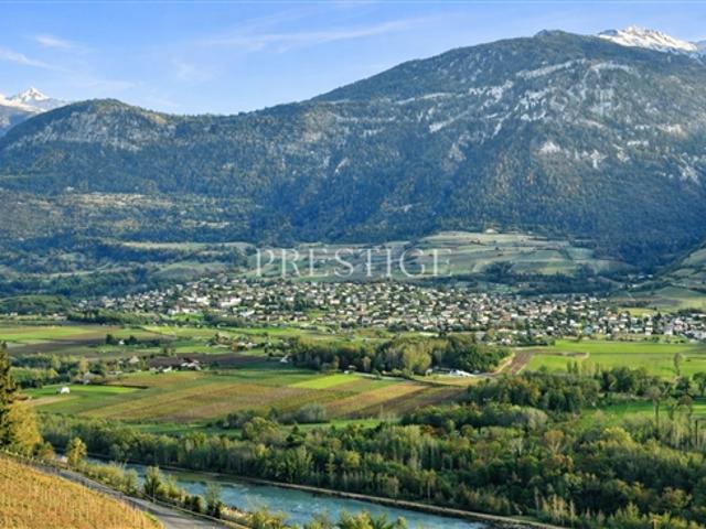 Großzügige 51/2 Zimmer mit Terrasse und Panoramablick