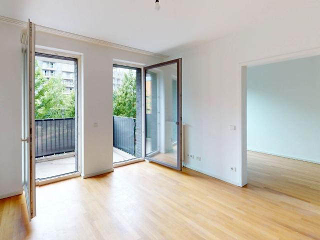Großzügige 5 Zimmer Wohnung mit zwei Balkonen im Herzen von Berlin Kreuzberg