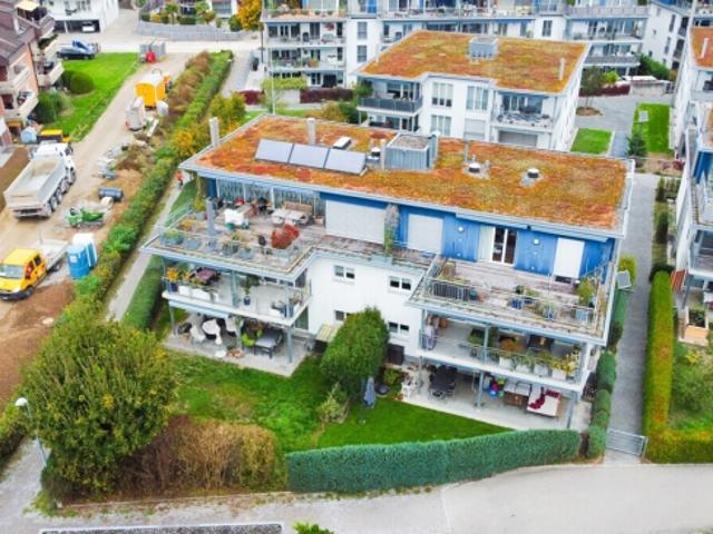 GROSSZÜGIGE 5 ZIMMER EIGENTUMSWOHNUNG MIT VERGLASBAREM BALKON