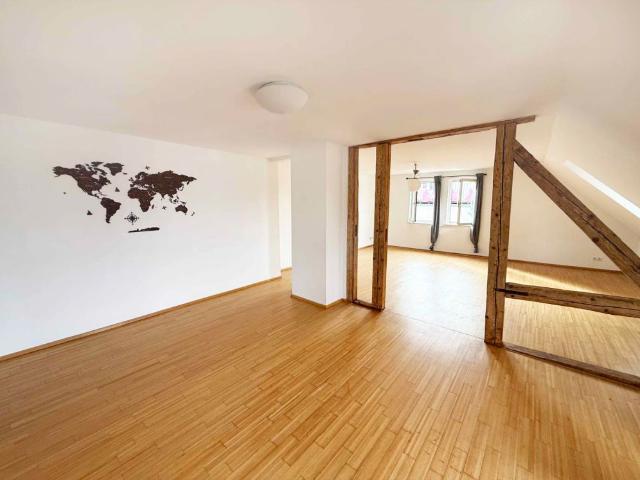 Großzügige 5 Zimmer Maisonettewohnung in gefragter Lage