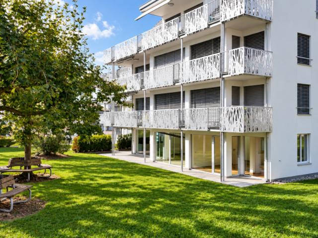 Grosszügige 5.5 Zimmer Gartenwohnung in Ehrendingen