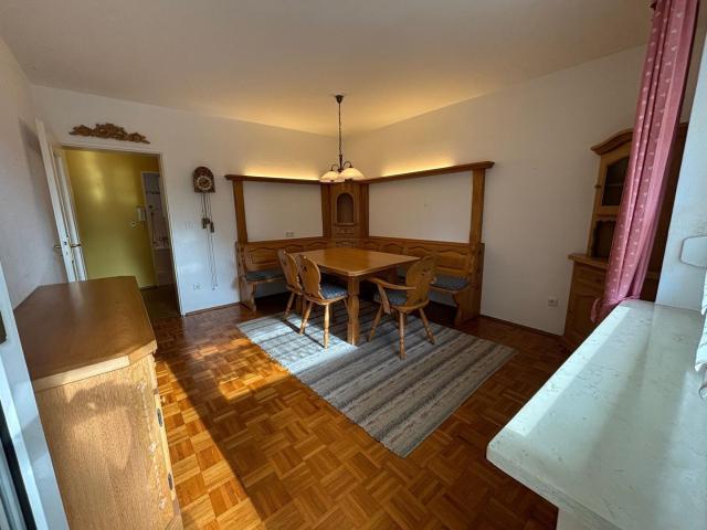 Großzügige 5,5 Zimmer Wohnung in Ottobrunn