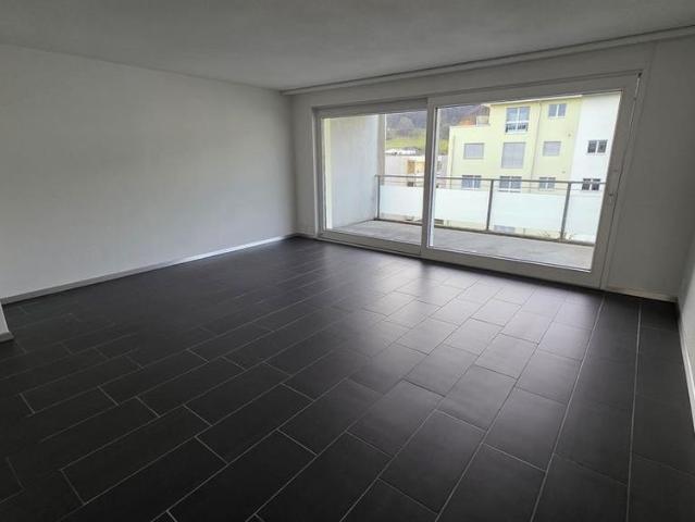 Grosszügige 5.5 Zimmer Wohnung mit eigenem Sitzplatz