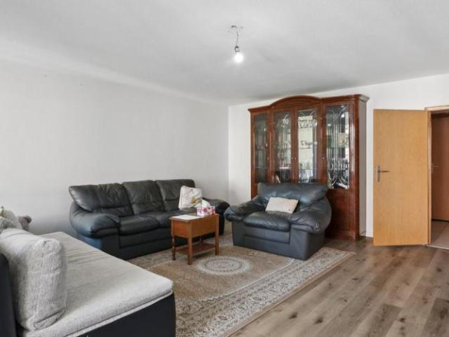 Großzügige 5,5 Zimmer Wohnung mit 60 m² Terrasse in Lucens