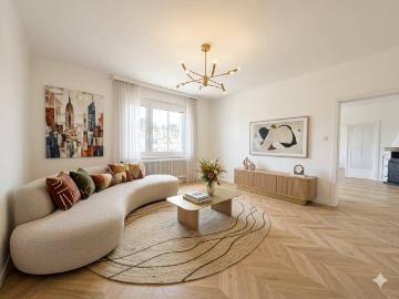 GROSSZÜGIGE 6 ZIMMER WOHNUNG MIT BALKON IN NEUSTIFT AM WALDE SANIERUNGSBEDÜRFTIG