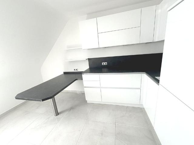 Großzügige 6 Zimmer Wohnung mit ca. 135 m² Wohnfläche und Moselblick direkt am Zurlaubener Ufer in Trier