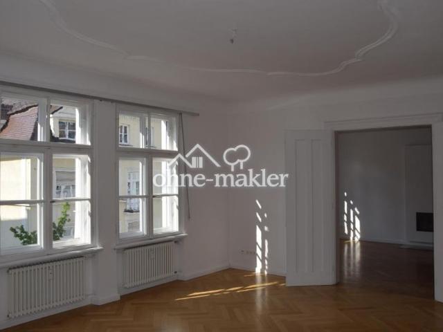 Großzügige 6 Zimmer Wohnung in einem Gründerzeithaus in der Ludwigsvorstadt