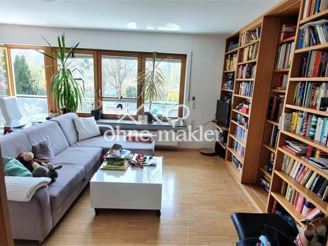 Großzügige 6 Zimmer Maisonettewohnung mit Südbalkon und Garage nahe Marienbergpark