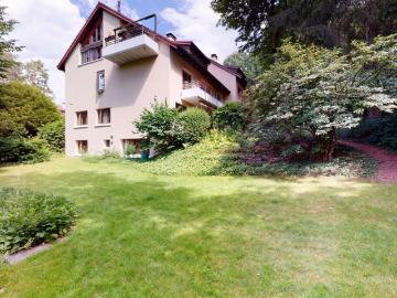 Grosszügige 6.5 Zimmer Maisonettewohnung mit grossem Garten