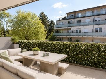 Großzügige 97 m² 3 Zimmer Neubauwohnung mit XXL Südterrasse – nur 4 Gehminuten zum Bahnhof & in ca. 25 Minuten in Wien!