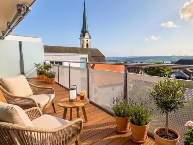 Grosszügige 103m2 4,5 Zimmerwohung
