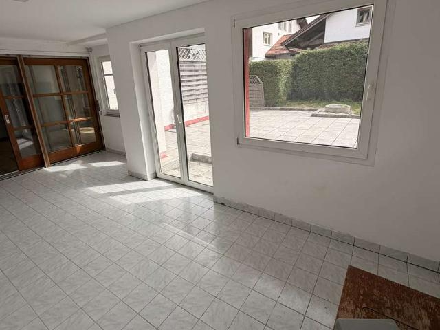 Großzügige 10,5 Zimmer Wohnung in Fuchstal