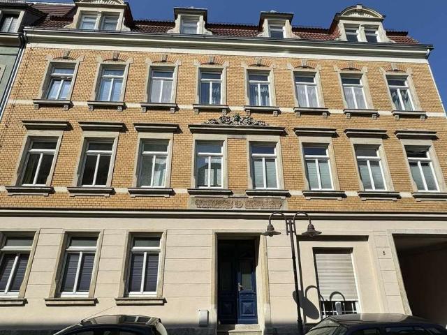großzügige 1 Raum Wohnung im Zentrum mit Balkon