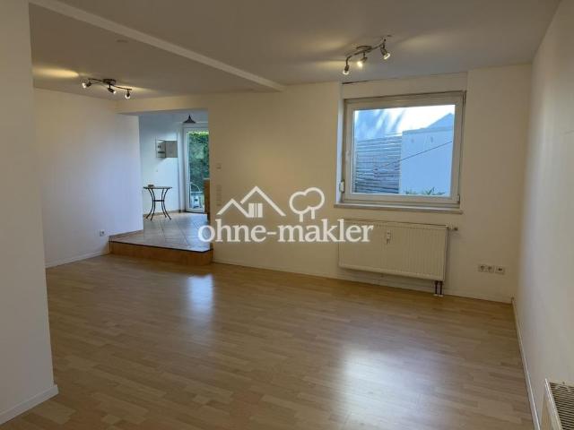 Großzügige 1 Zimmer Wohnung mit separater Küche und Gartenmitbenutzung