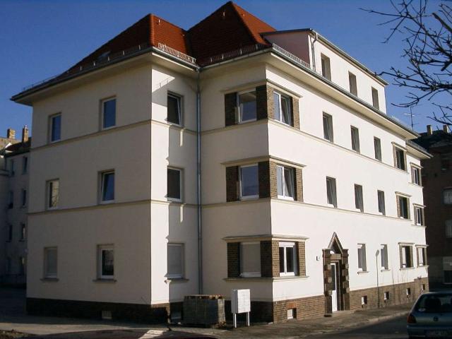 Großzügige 2 Raumwohnung im Altbau