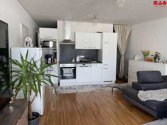 Großzügige 2 Raum Wohnung!