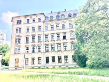 Großzügige 2 Zi. mit Wanne und Balkon in Uni und Zentrumsnähe!