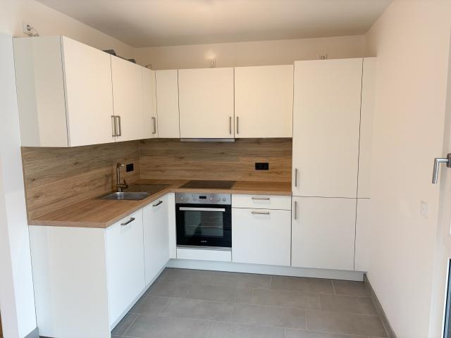 Großzügige 2 Zimmer Wohnung mit Terrasse