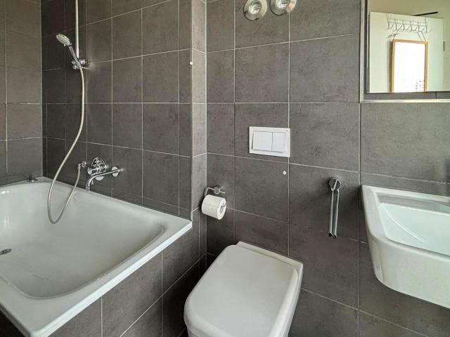 Großzügige 2 Zimmer Wohnung mit zwei Dachterrassen