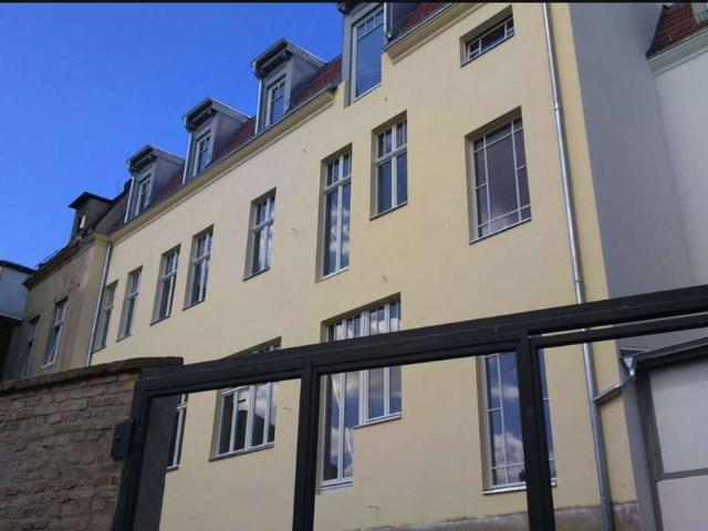 großzügige 2 Zimmer Wohnung mit Balkon
