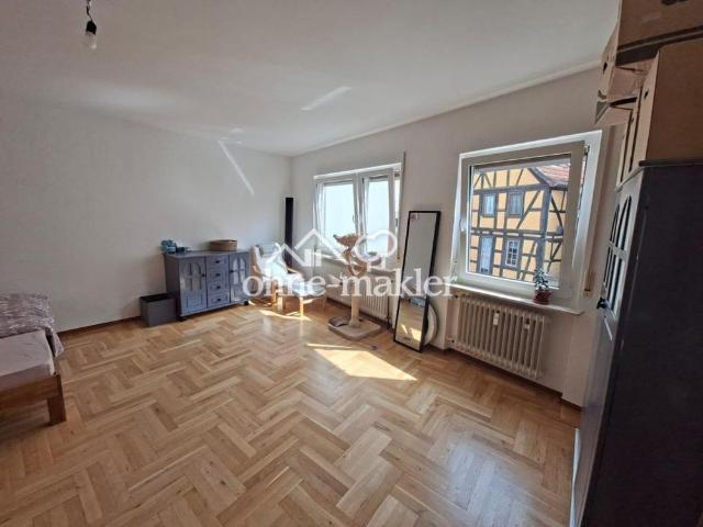 Großzügige 2 Zimmer Wohnung mit Balkon & Parkett – ca. 94 m² zentral in Schotten