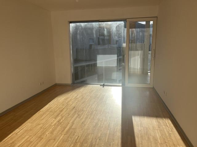 Großzügige 2 Zimmer Wohnung mit Balkon zu mieten!