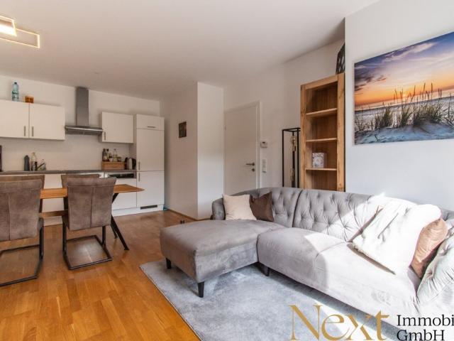 Großzügige 2 Zimmer Wohnung mit heller Terrasse in Lichtenberg zu vermieten!