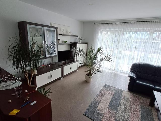 Großzügige 2 Zimmer Wohnung +Garage in ruhiger Lage Nähe Caritaskrankenhaus