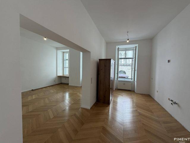 GROSSZÜGIGE 2 ZIMMER ALTBAU WOHNUNG IM 8. BEZIRK!
