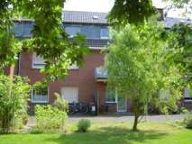 Großzügige 2 Zimmer DG in zentraler Lage in Sonsbeck