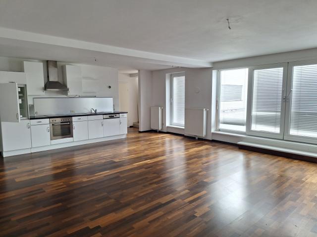 großzügige 2 Zimmer Mietwohnung mit Einbauküche