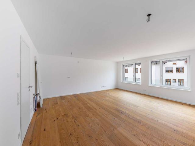 großzügige 2 Zimmerwohnung