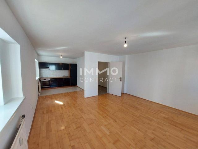 Großzügige 2 Zimmerwohnung am Stadtplatz 16 Top 16