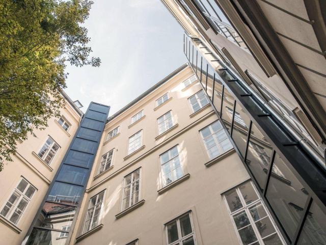 Großzügige 2 Zimmerwohnung direkt am Franziskanerplatz!
