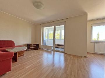 Großzügige 2 Zimmerwohnung mit Loggia