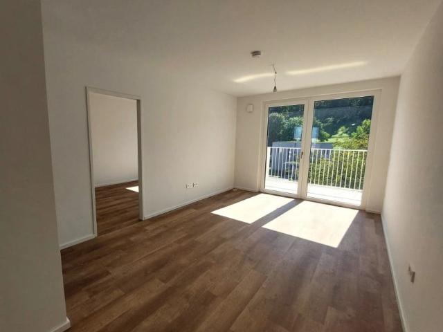 großzügige 2 Zimmerwohnung mit Terrasse und Balkon Wohn t raum im Tullnerfeld im Grünen wohnen, aber in der Stadt arbeiten Tiefgarage vorhanden!