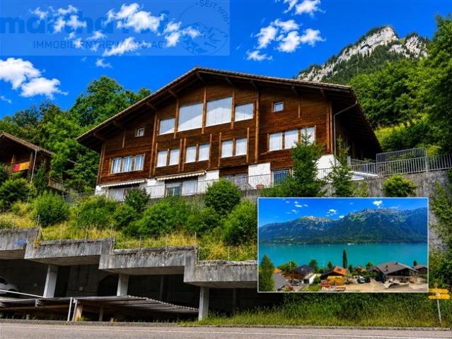 Grosszügige 2.5 Zi. Dachwohnung mit Galerie und Seesicht
