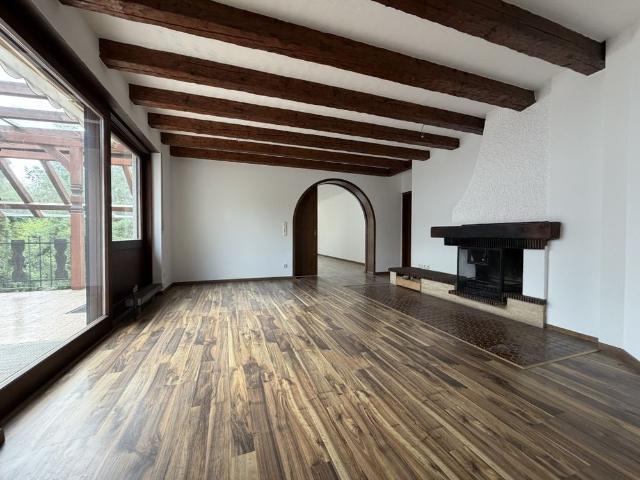 Großzügige 2,5 Zimmer Wohnung mit Blick ins Grüne